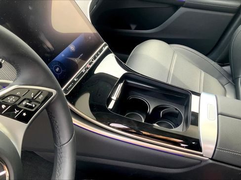 Certified 2023 Mercedes-Benz GLC 300 4MATIC image 2