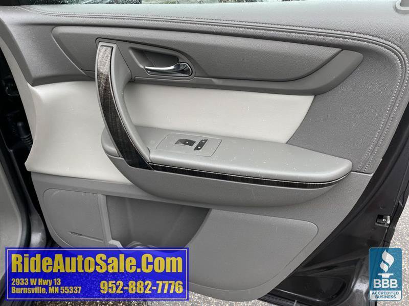 Used 2014 GMC Acadia SLT w/ Technology Package AWD/4WD image 14