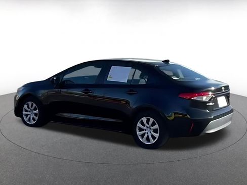 Used 2025 Toyota Corolla LE image 10