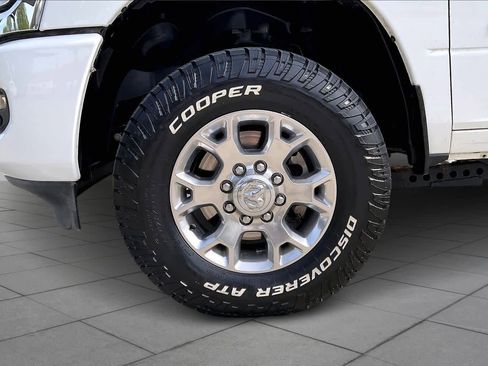 Used 2024 RAM 2500 Laramie image 10