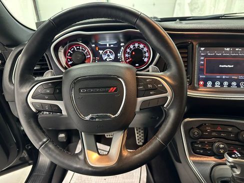 Used 2017 Dodge Challenger GT w/ Driver Convenience Group AWD/4WD image 18