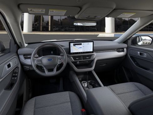 New 2026 Ford Explorer Active RWD image 9