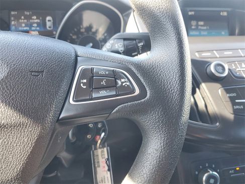 Used 2018 Ford Focus SE image 21