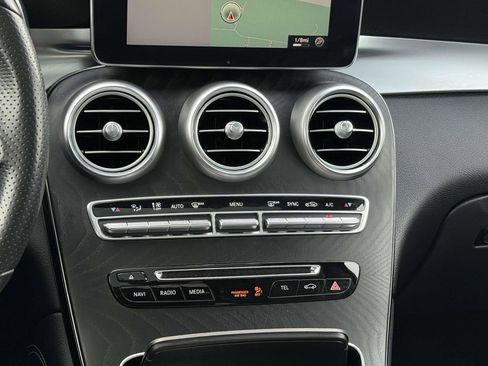 Used 2017 Mercedes-Benz GLC 300 4MATIC image 18