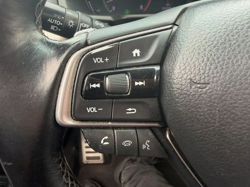 Used 2019 Honda Accord Sport image 13
