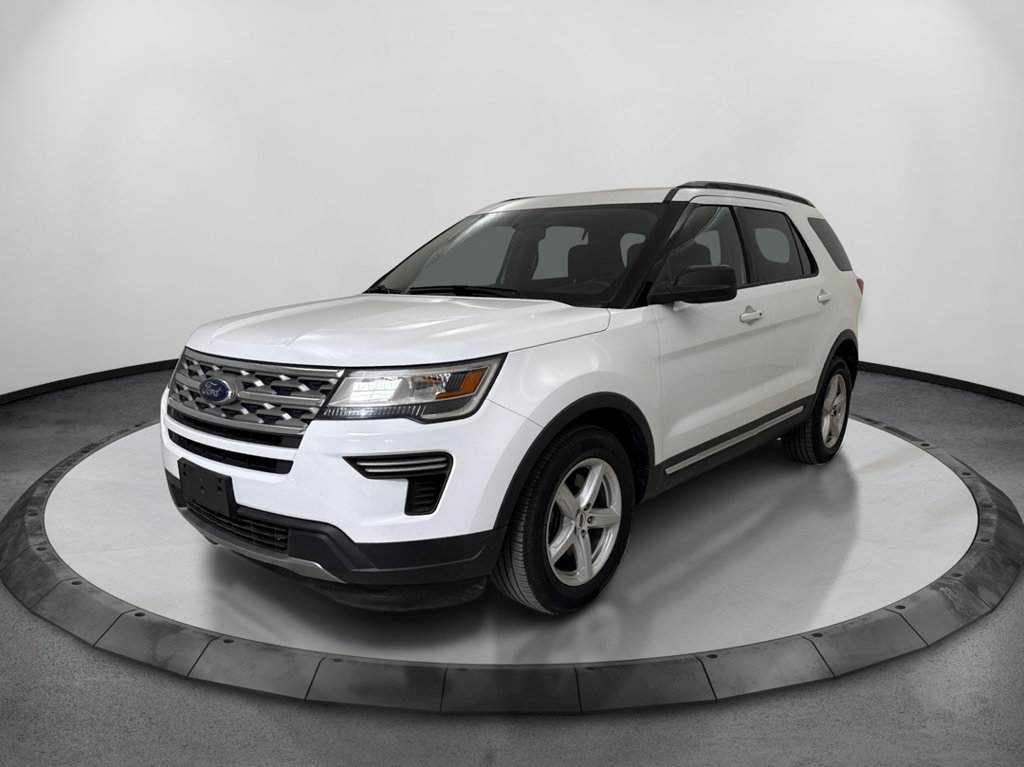 Used 2018 Ford Explorer XLT FWD image 1