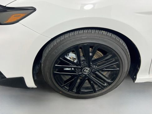Used 2026 Toyota Camry SE w/ Convenience Package FWD image 13