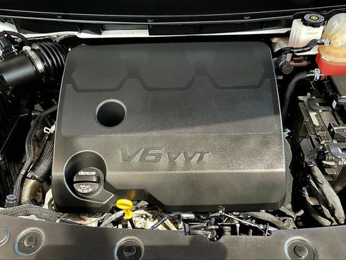 Used 2024 Buick Enclave Premium image 44