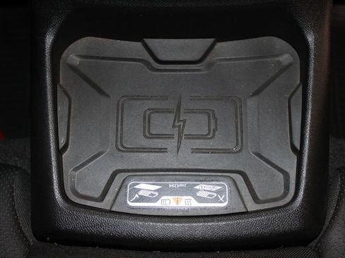 Used 2018 Chevrolet Camaro SS RWD image 26