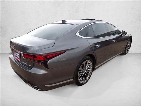 Used 2022 Lexus LS 500 AWD w/ Luxury Package image 4