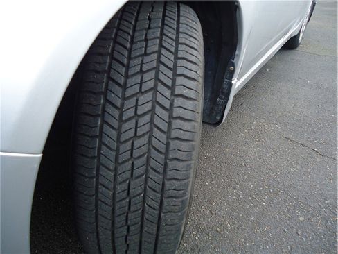 Used 2010 Subaru Impreza 2.5i Premium image 27