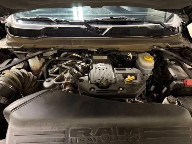 Used 2025 RAM 3500 Big Horn AWD/4WD image 40