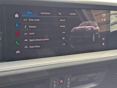 New 2026 Porsche Cayenne S image 19