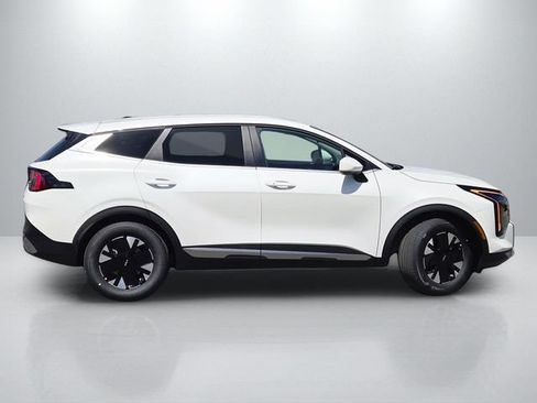 New 2026 Kia Sportage LX FWD image 3