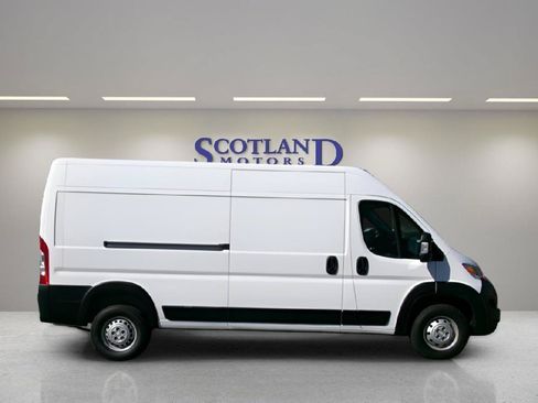 Used 2025 RAM ProMaster 2500 FWD image 5