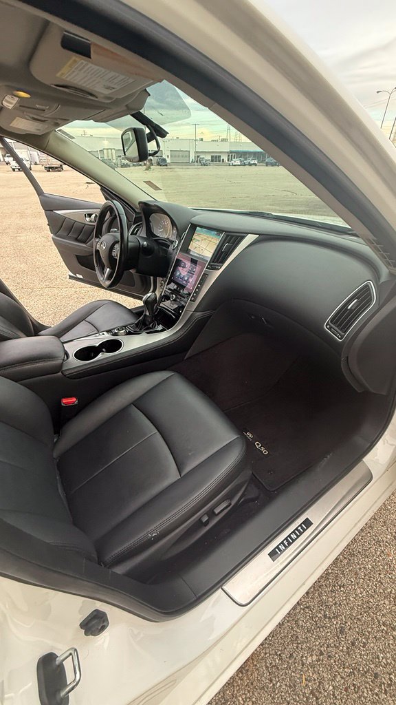 Used 2014 INFINITI Q50 Premium w/ Navigation Package AWD/4WD image 9