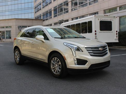 Used 2017 Cadillac XT5 Luxury w/ Driver Awareness Package image 1