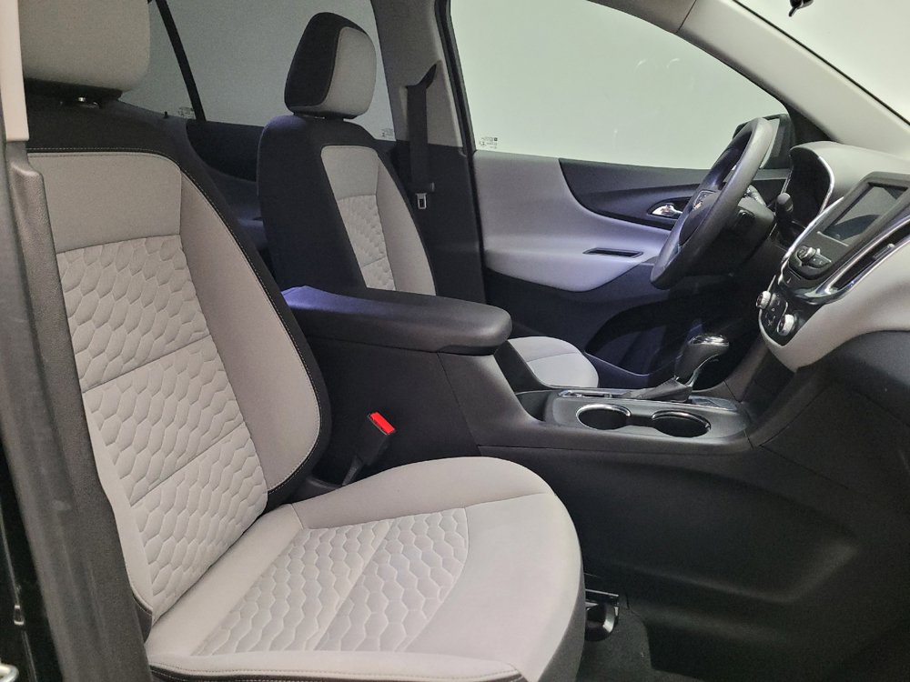 Used 2021 Chevrolet Equinox LS FWD image 21