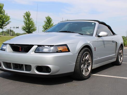 Used 2003 Ford Mustang Cobra RWD image 21