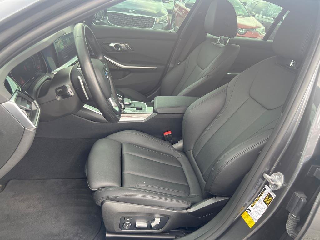 Used 2021 BMW 330i Sedan RWD image 11