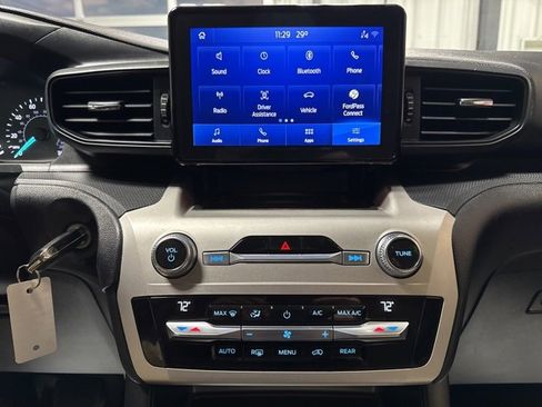 Used 2021 Ford Explorer 4WD image 10