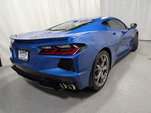 Used 2023 Chevrolet Corvette Stingray Preferred Cpe w/ Z51 Performance Package RWD image 3
