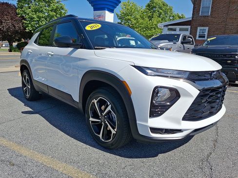 Used 2023 Chevrolet TrailBlazer RS w/ Convenience Package AWD/4WD image 7