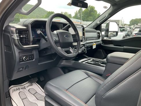 New 2026 Ford F250 Lariat AWD/4WD image 15