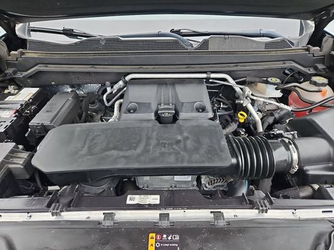 Used 2024 Chevrolet Colorado ZR2 w/ Safety Package AWD/4WD image 36