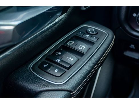 Used 2023 RAM 1500 Laramie AWD/4WD image 28