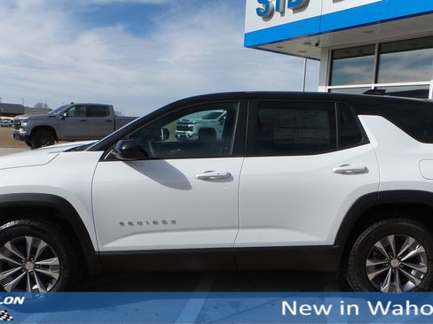 New 2026 Chevrolet Equinox LT w/ Convenience Package II image 2