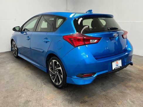 Used 2017 Toyota Corolla iM w/ All-Weather Mat Package FWD image 6