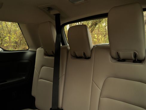 Used 2023 Nissan Pathfinder SL w/ SL Premium Package image 19