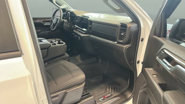 Used 2024 Chevrolet Silverado 1500 LT AWD/4WD image 16