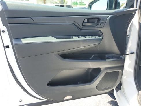 Used 2025 Honda Odyssey Sport-L image 12