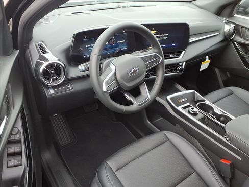 New 2026 Chevrolet Equinox LT w/ Convenience Package II AWD/4WD image 11
