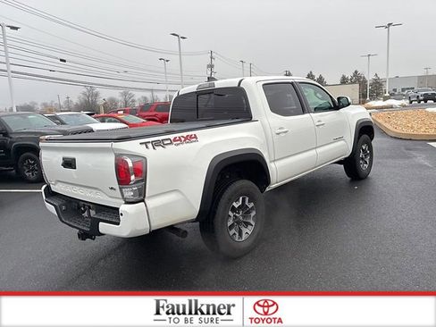 Certified 2020 Toyota Tacoma TRD Off-Road w/ TRD Premium Off Road Package image 9