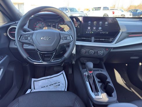 New 2026 Chevrolet Trax RS w/ Sunroof Package image 24