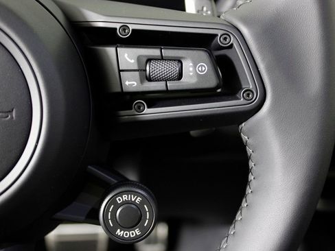 Certified 2026 Porsche Cayenne S image 25