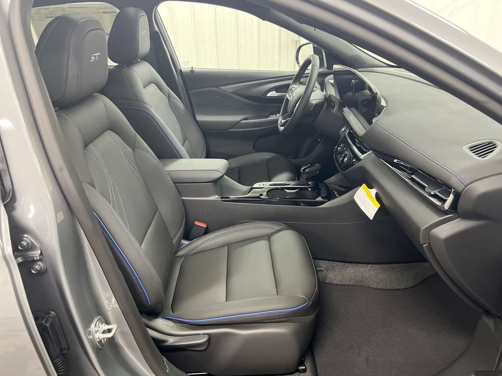 New 2026 Buick Envista Sport Touring w/ Convenience I Package FWD image 22