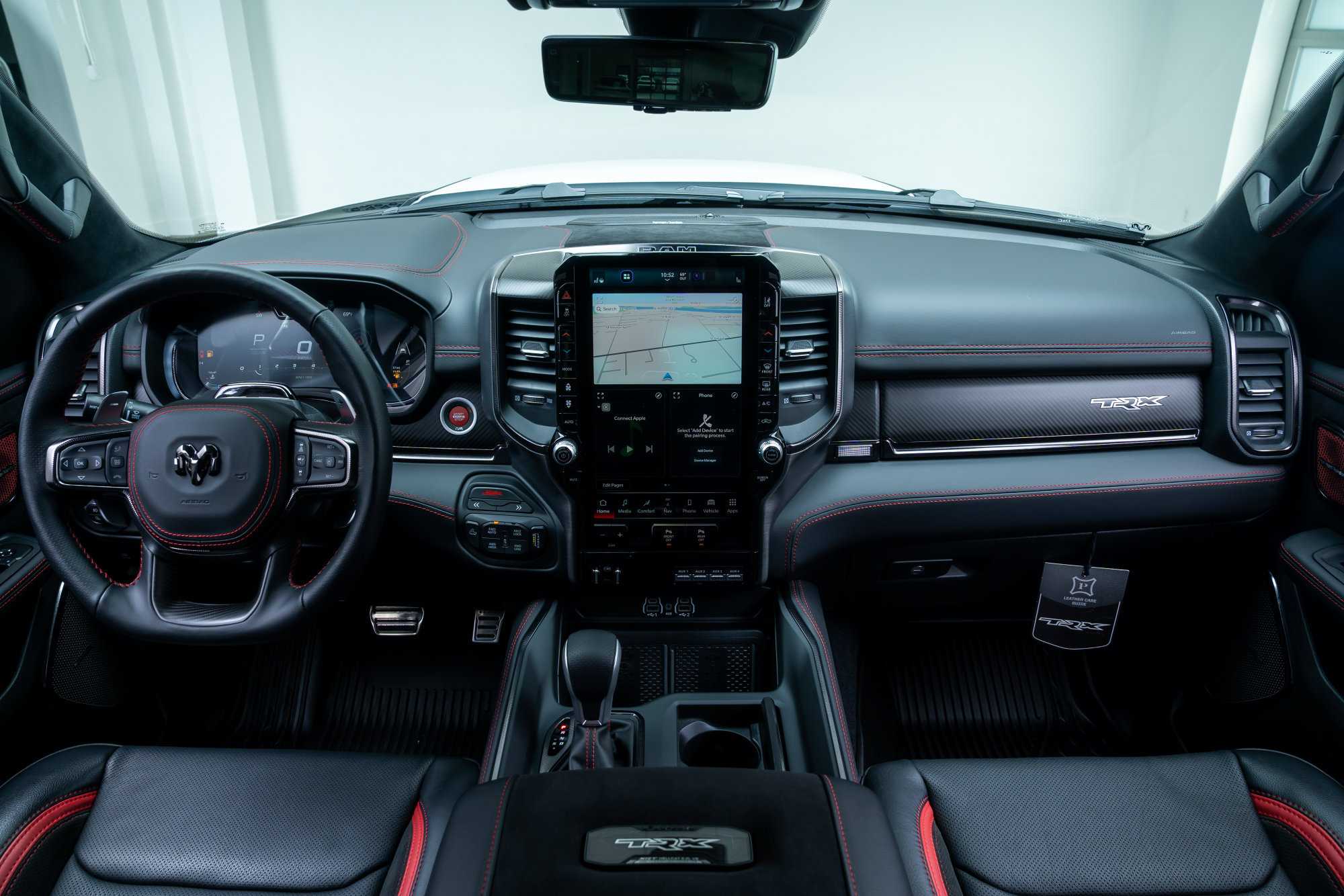 Used 2027 RAM 1500 4x4 Crew Cab image 8