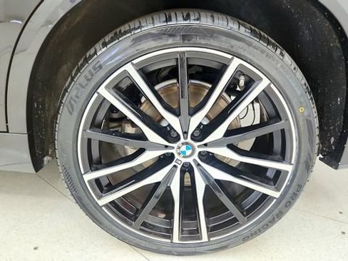 Used 2022 BMW X5 sDrive40i w/ M Sport Package RWD image 75