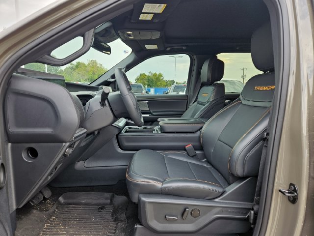 Used 2026 Ford Expedition Tremor AWD/4WD image 9