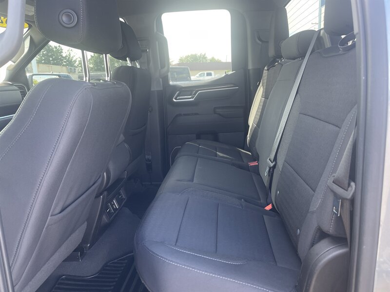 Used 2023 GMC Sierra 1500 SLE RWD image 10