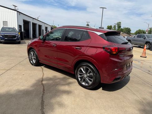 Used 2023 Buick Encore GX Select w/ Sport Touring Package FWD image 4