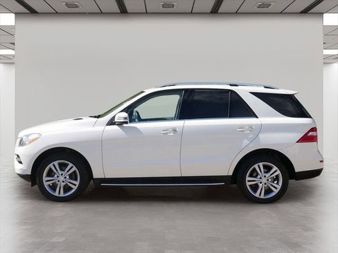 Used 2013 Mercedes-Benz ML 350 4MATIC image 3