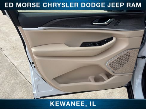 New 2026 Jeep Grand Cherokee Limited AWD/4WD image 22
