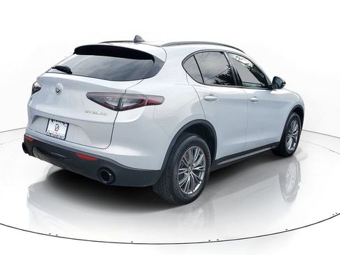 Used 2024 Alfa Romeo Stelvio Sprint AWD/4WD image 4