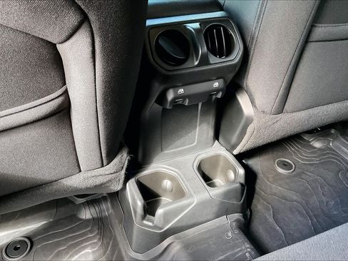 Used 2023 Jeep Wrangler Unlimited Sport AWD/4WD image 33