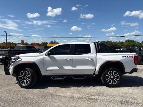 Used 2024 GMC Canyon AT4 w/ Technology Package AWD/4WD image 3